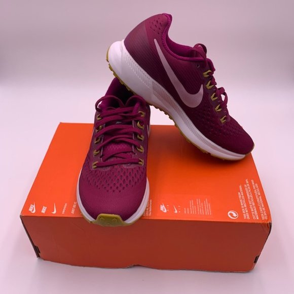 Nike Shoes - WMNS Nike Air Zoom Pegasus 34
